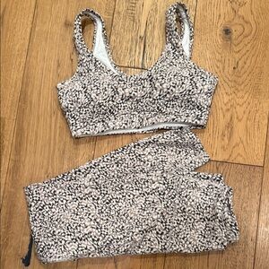 Varley Printed Leggings & Sports Bra BUNDLE